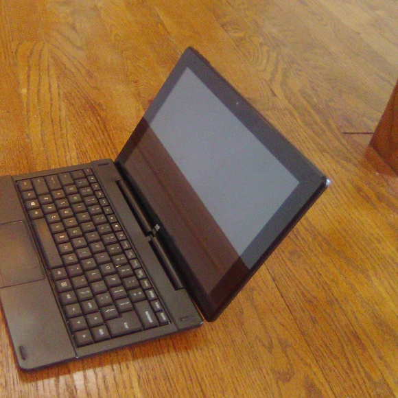 Windows 10 2In1 Tablet Touchscreen 10.1 Screen - Picture 1 of 2